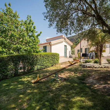 شقة In With Mountain Views Gasponi