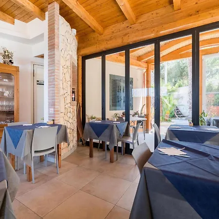 In With Mountain Views Gasponi