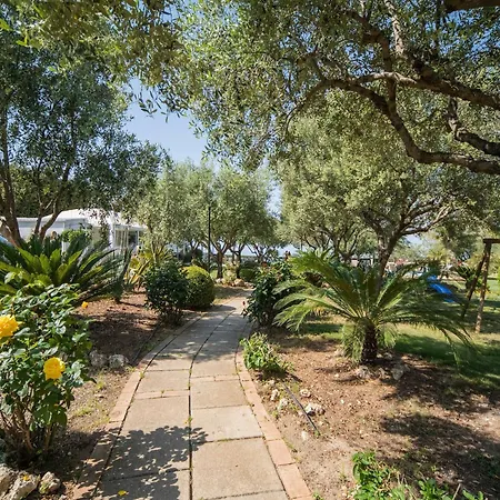 Daire In With Mountain Views Gasponi